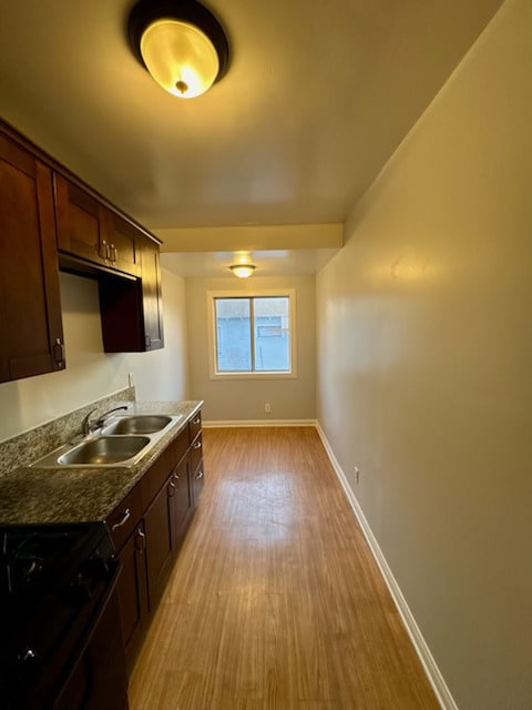 Building Photo - 1116 E Lexington Dr