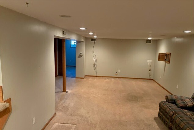 Building Photo - 1084 E Santa Fe St