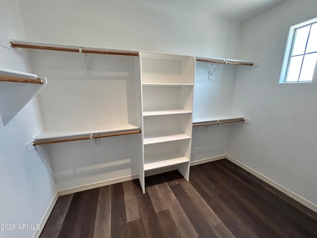 Building Photo - 4338 W Heyerdahl Dr