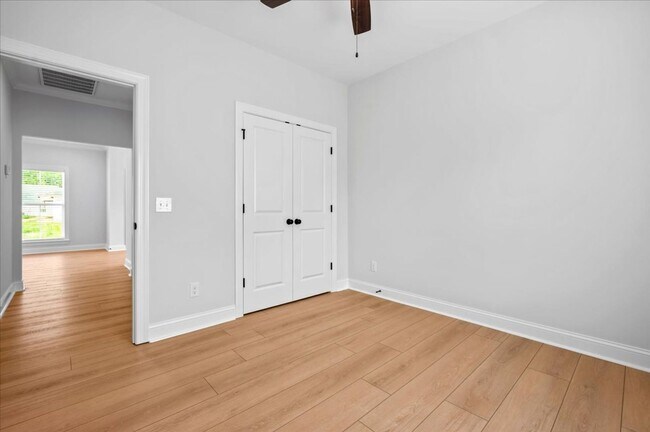 Building Photo - 70 Owens Rd