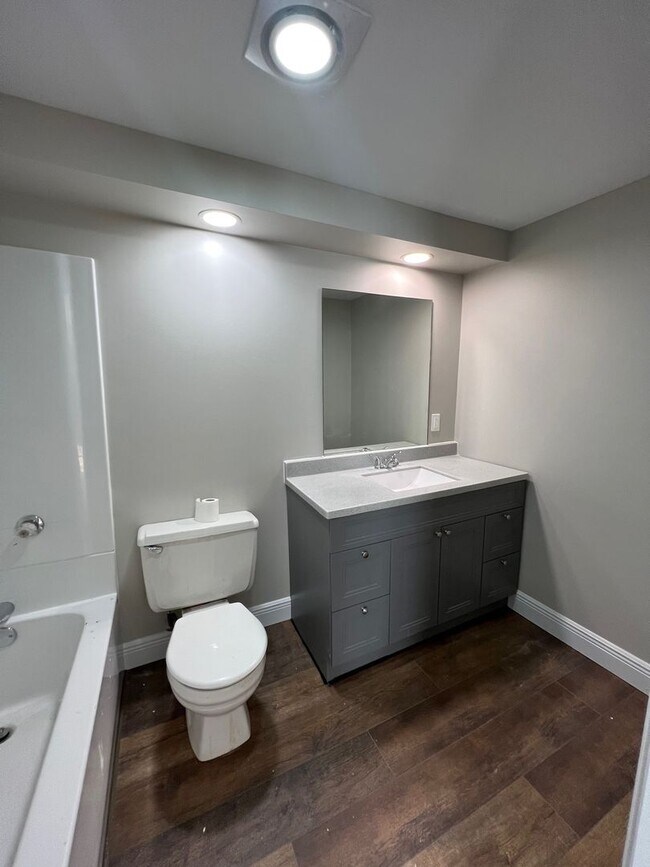 Building Photo - NEWLY RENOVATED HOME