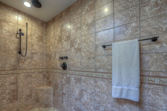 Building Photo - 1103 Ocotillo Cir