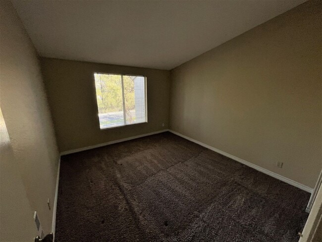 Building Photo - $500 OFF 1ST MONTHS RENT! One Bedroom Condo in Mission Viejo!