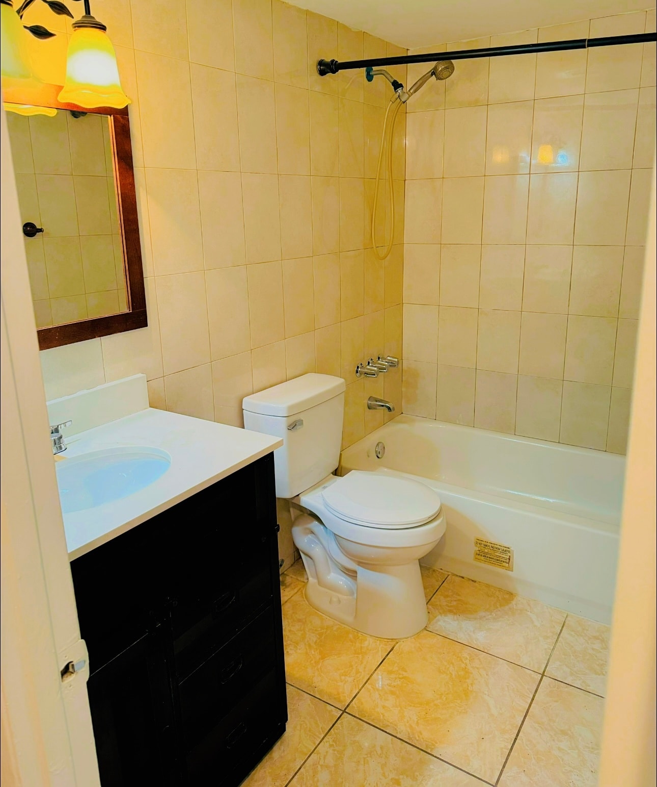 Building Photo - 492 NW 165th Street Rd