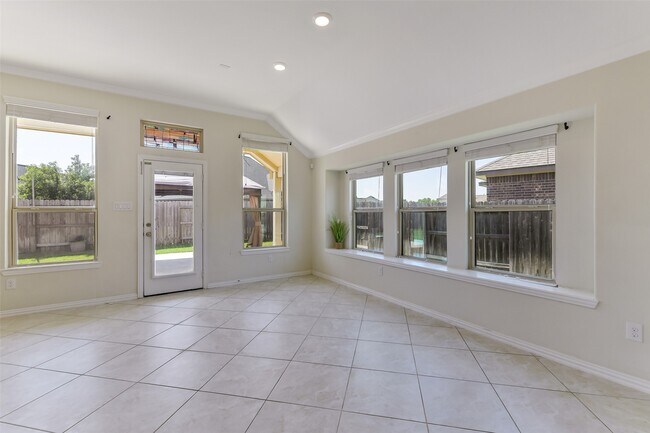 Building Photo - 17515 Cypress Hilltop Wy