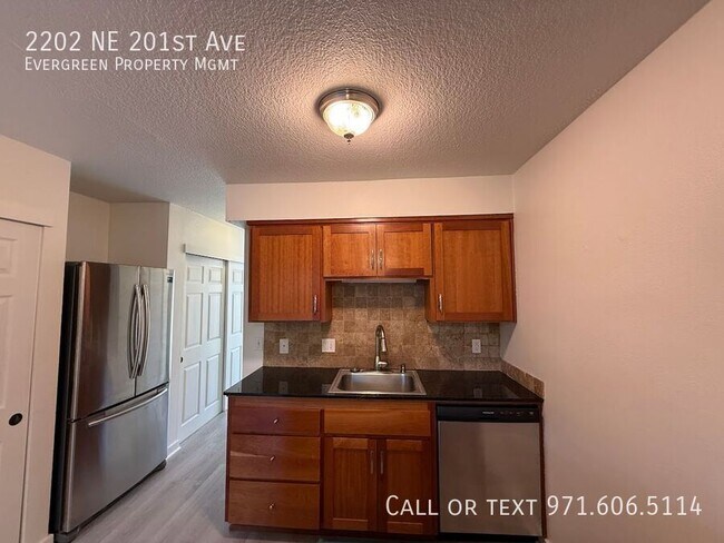 Building Photo - 2202 NE 201st Ave