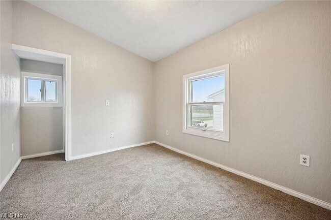 Building Photo - Charming 3 Bedroom Home in Loraine
