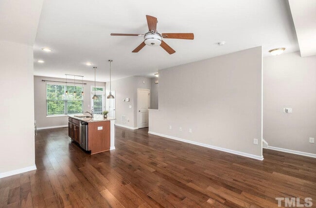 Building Photo - 4039 Sykes St