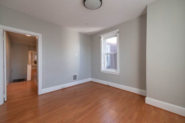 Building Photo - PHA Welcomed! Spacious Home with Private Backyard