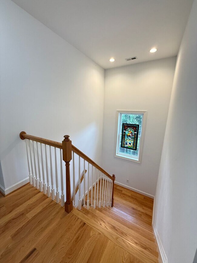 Building Photo - 142 Riverview Plantation Dr