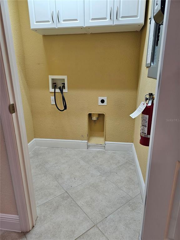 Building Photo - 13218 Fountainbleau Dr