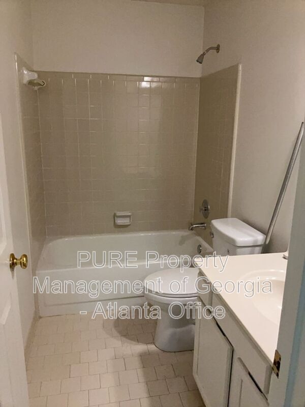 Building Photo - 1195 Parkwood Chase NW