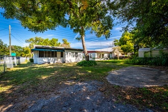 Building Photo - 1602 Wambolt St