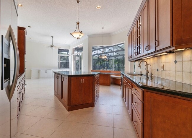 Building Photo - 474 Stonemont Dr