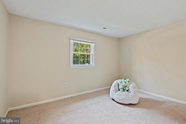 Building Photo - 2918 Glenvale Dr