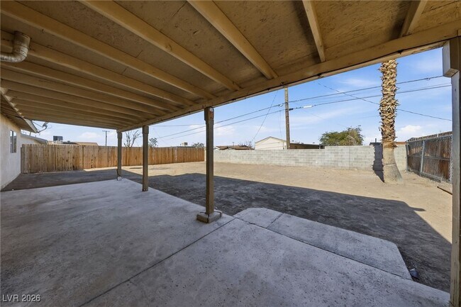 Building Photo - 251 Meyers Ave