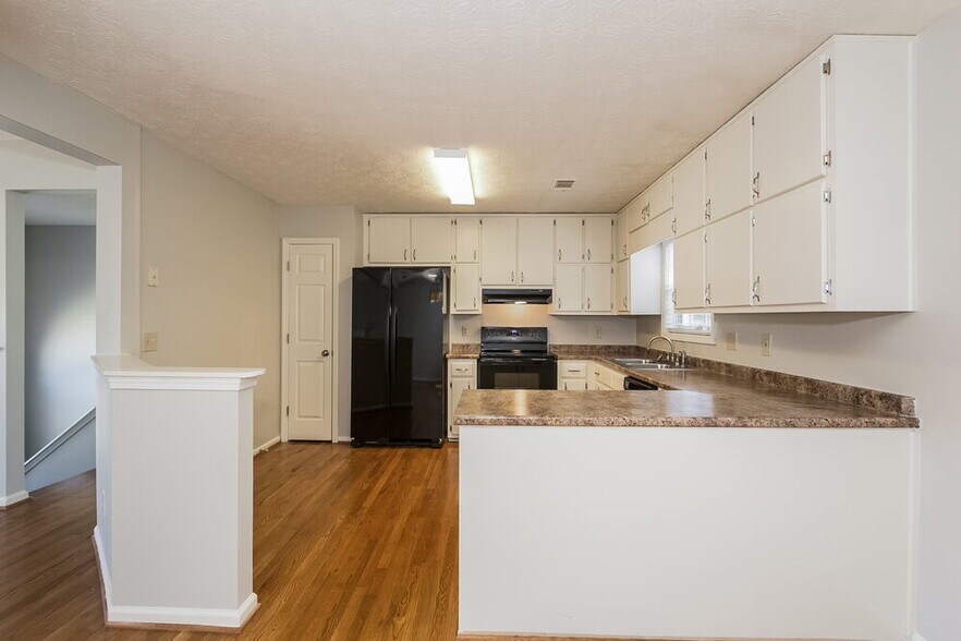 Building Photo - 262 Northwind Dr