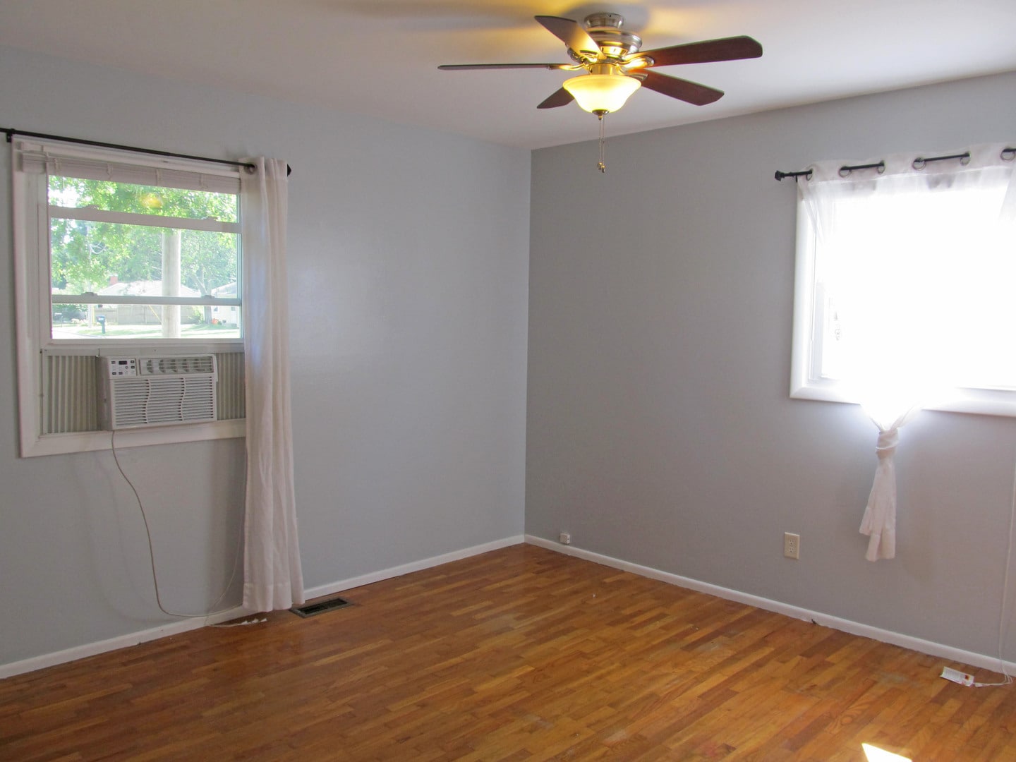 Building Photo - 4732 Westfield Ave