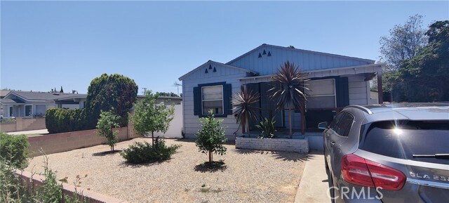 Primary Photo - 4092 Howard Ave