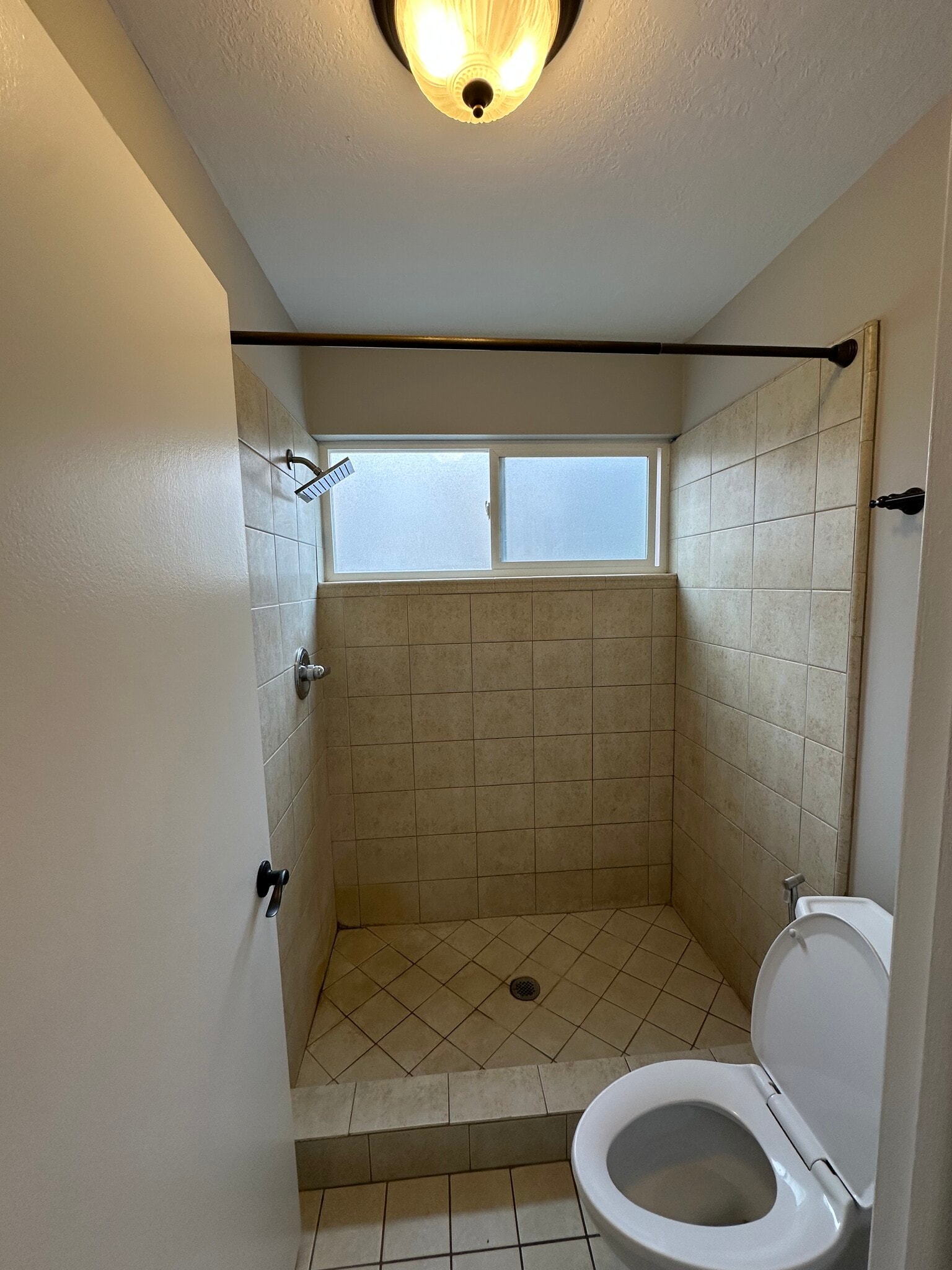 Bathroom - separate shower (step-in) room - 73 F St E