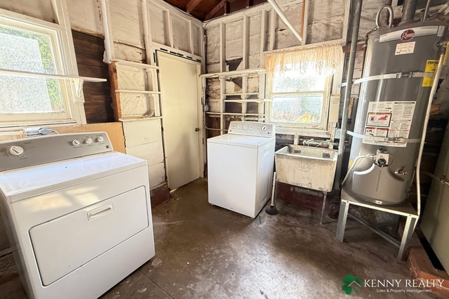 Building Photo - Charming 2-Bedroom Home with Private Backyard in South San Francisco