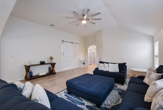 Building Photo - 216 Walkup Ln