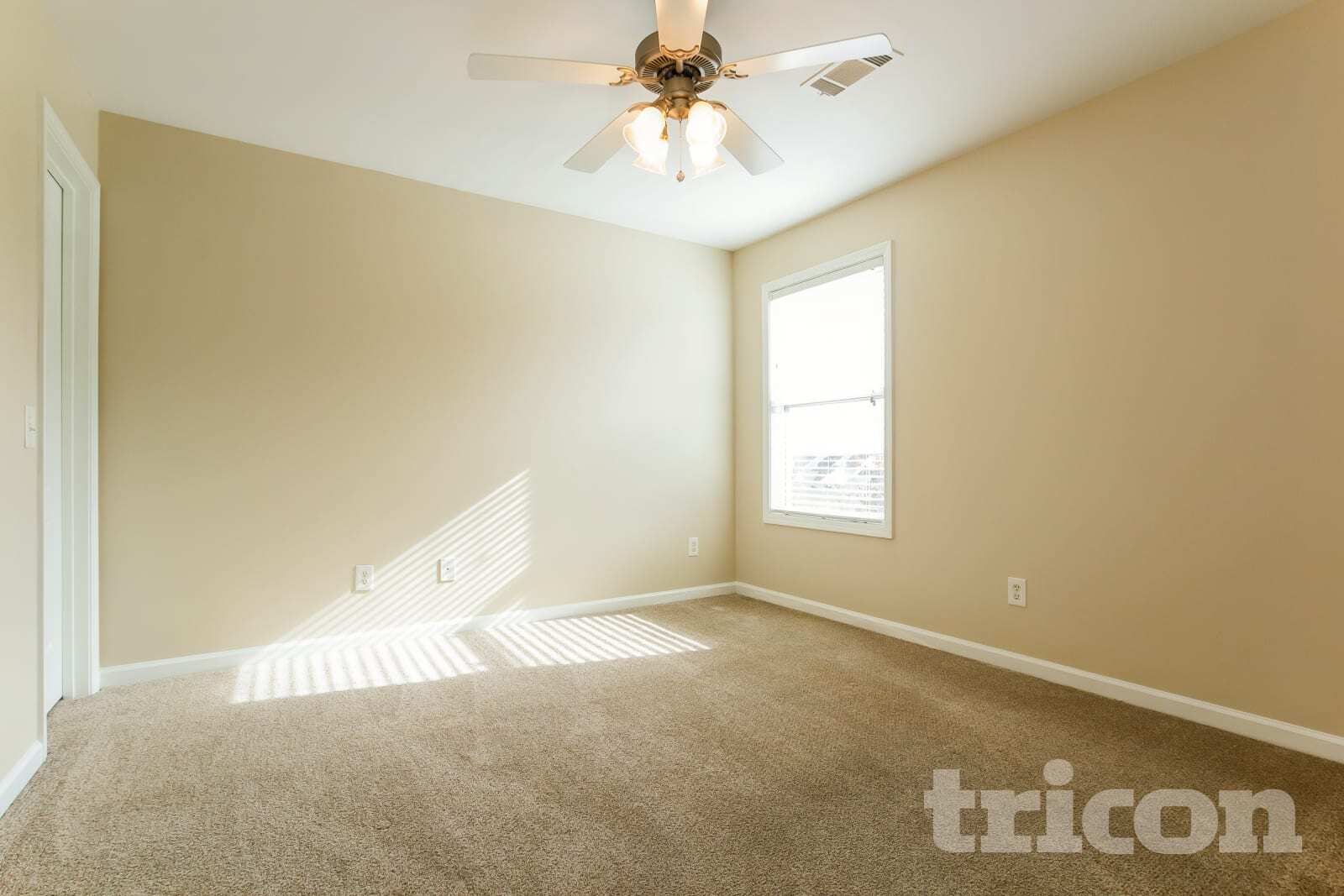 Building Photo - 1570 Lily Valley Dr