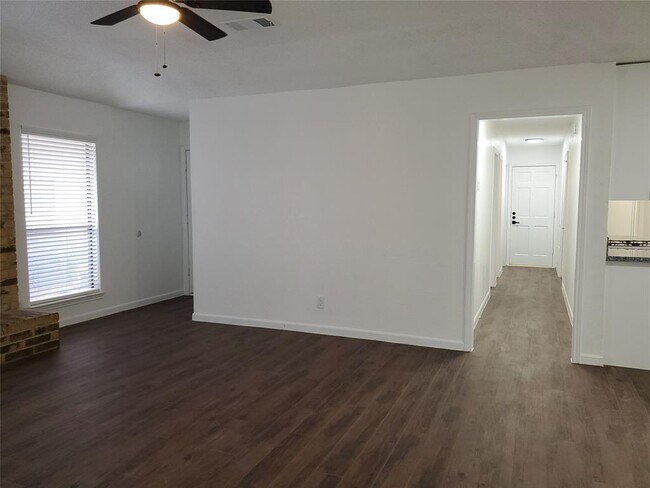 Building Photo - 2508 Howellwood Way