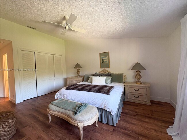 Building Photo - 2530 Windsor Way Ct