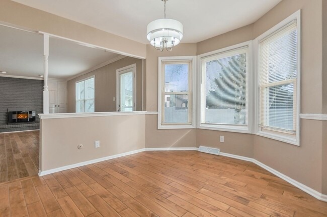 Building Photo - 7025 White Butterfly Ln