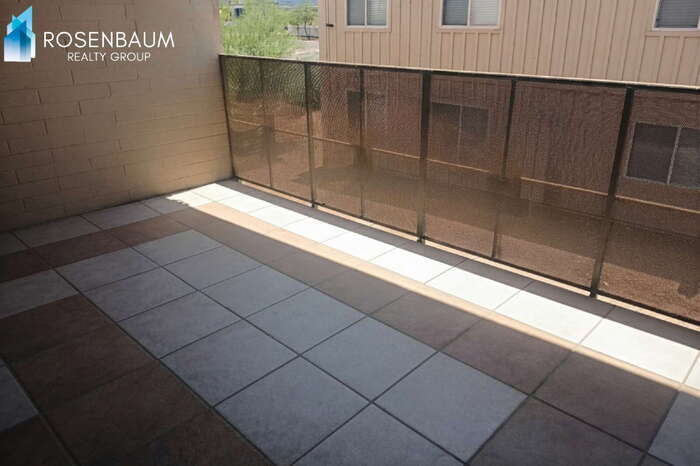 Building Photo - 2525 N Alvernon Way