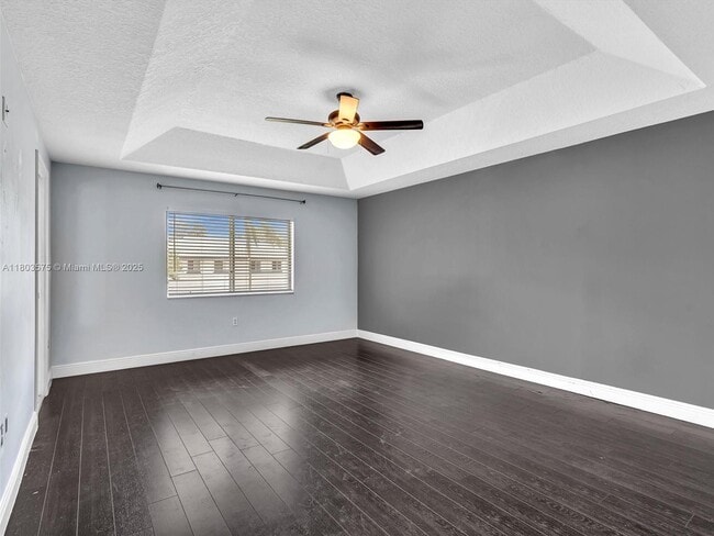 Building Photo - 2727 Treasure Cove Cir