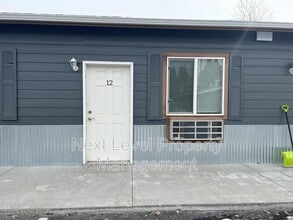 Building Photo - 1730 Montana Hwy 35