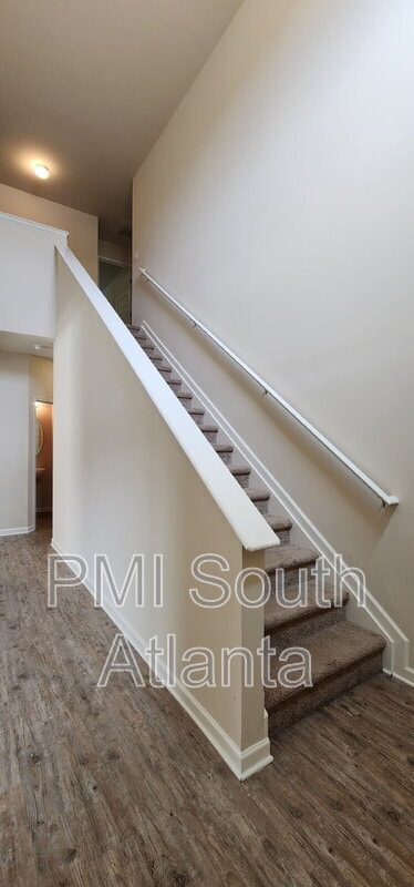 Building Photo - 651 Mill Creek Trail