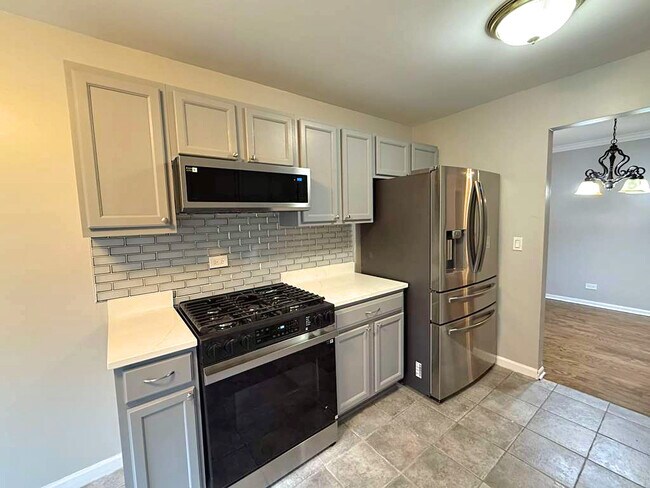 Building Photo - 314 Wildberry Ct