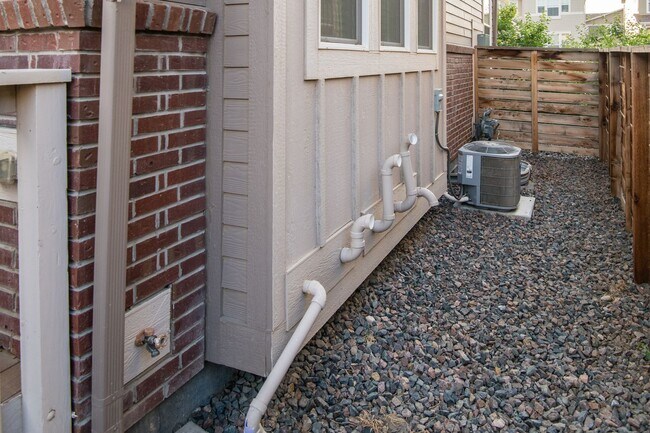 Building Photo - 2 Bedroom 2 1/2 Bath in Mosaic