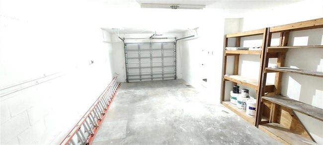 Building Photo - 255 Capri Cir N