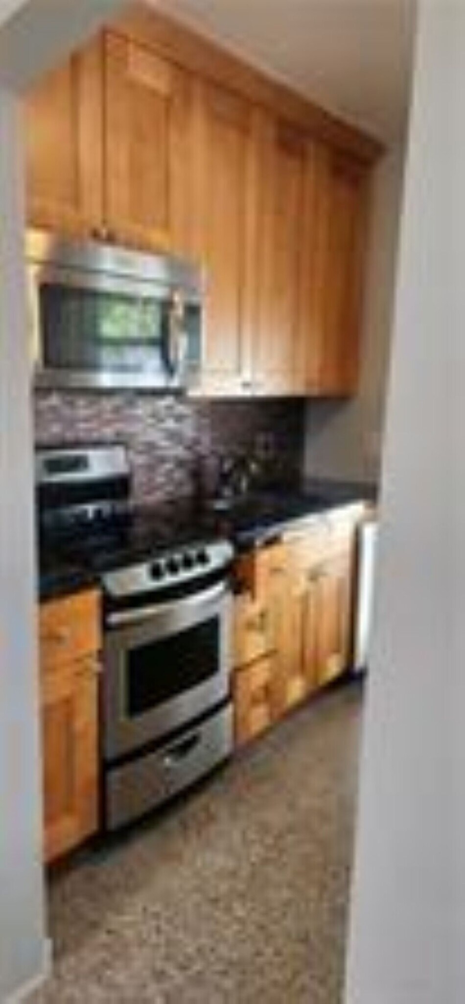 Building Photo - 1313 NE 16th Ter