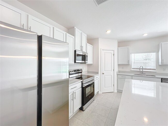 Building Photo - 3886 ACADEMIA Ave