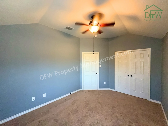 Building Photo - For Lease: Corner Townhome near DFW Airport - 3BR/2.5BA, Private Pool, Attached Garage, W/D Included