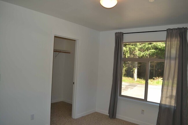 Building Photo - 5246 Northridge Road