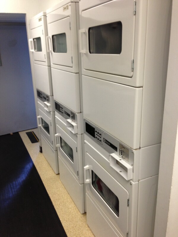 Building Photo - 1077 Ala Napunani St