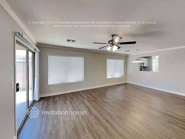 Building Photo - 12724 W Voltaire Ave