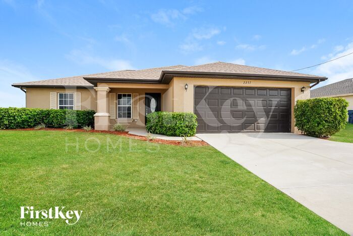 Primary Photo - 2237 Tropicana Parkway W