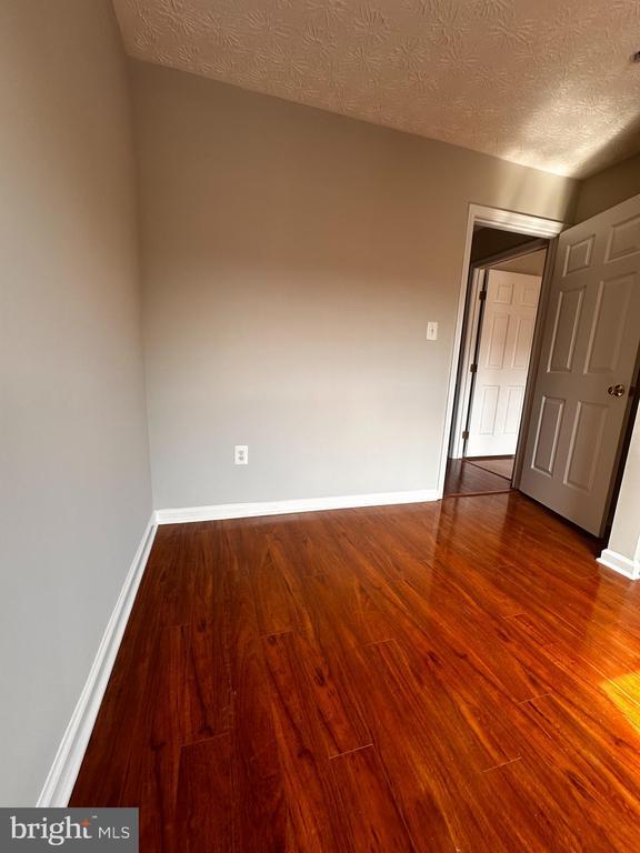 Building Photo - 2722 Thornbrook Ct