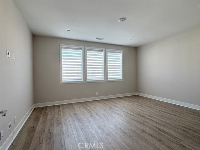 Building Photo - 160 Longden