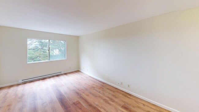 Building Photo - 397 Imperial Way