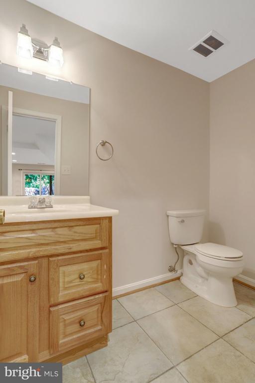 Building Photo - 7416 Spring Tree Dr