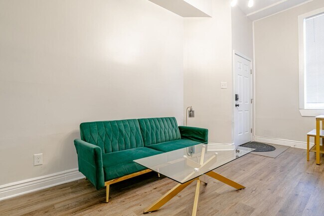 Building Photo - 163 State St