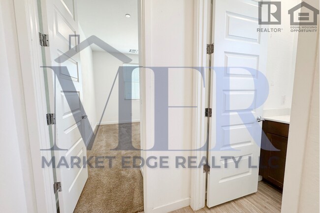 Building Photo - 5Bed/3Bath Home in Vistancia! $399 MOVE-IN...